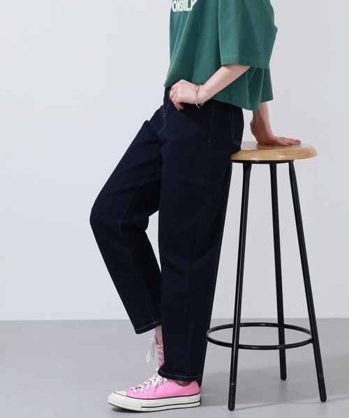 OMNES(オムネス)の「ストレッチデニム バルーンパンツ(デニムパンツ・レディース・ワンウォッシュ/ブラック系・WOMENS S)」の18枚目の写真
