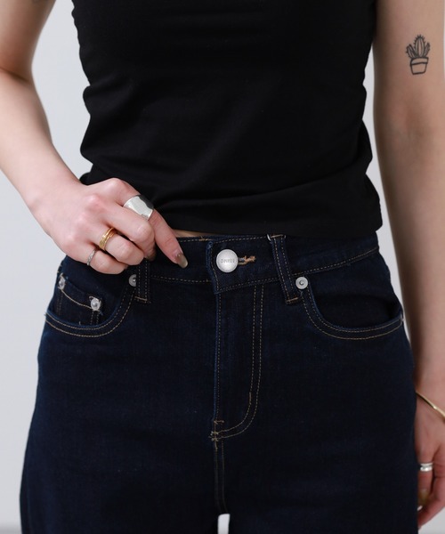 OMNES(オムネス)の「ストレッチデニム バルーンパンツ(デニムパンツ・レディース・ワンウォッシュ/ブラック系・WOMENS S)」の13枚目の写真