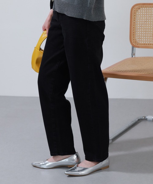 OMNES(オムネス)の「ストレッチデニム バルーンパンツ(デニムパンツ・レディース・ワンウォッシュ/ブラック系・WOMENS S)」の21枚目の写真