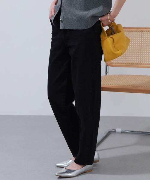 OMNES(オムネス)の「ストレッチデニム バルーンパンツ(デニムパンツ・レディース・ワンウォッシュ/ブラック系・WOMENS S)」の20枚目の写真