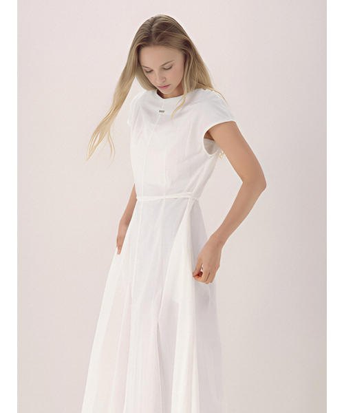 ACUD(アクド)の「Cap Sleeve Strap Dress _White(ワンピース・レディース・オフホワイト・FREE)」の1枚目の写真