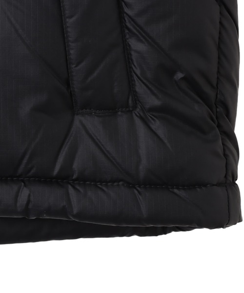 THE NORTH FACE(ザノースフェイス)の「THE NORTH FACE Womens Short Nuptse Jacket / ザ・ノース・フェイス ウィメンズ ショート ヌプシ ジャケット(ダウンジャケット/コート・レディース・ブラック・S/M/L)」の6枚目の写真