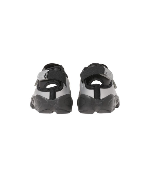 NIKE（ナイキ）の「NIKE WMNS AIR RIFT IR1226-001（スニーカー・メンズ・シルバー・24cm/22cm/23cm）」の3枚目の写真
