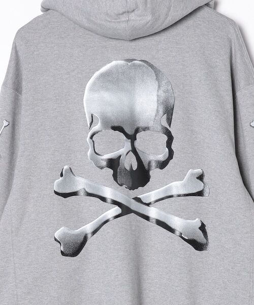 mastermind JAPAN(マスターマインド)の「METALLIC SKULL ZIP UP HOODIE(パーカー・メンズ・グレー系その他/ホワイト/ブラック・XL)」の5枚目の写真