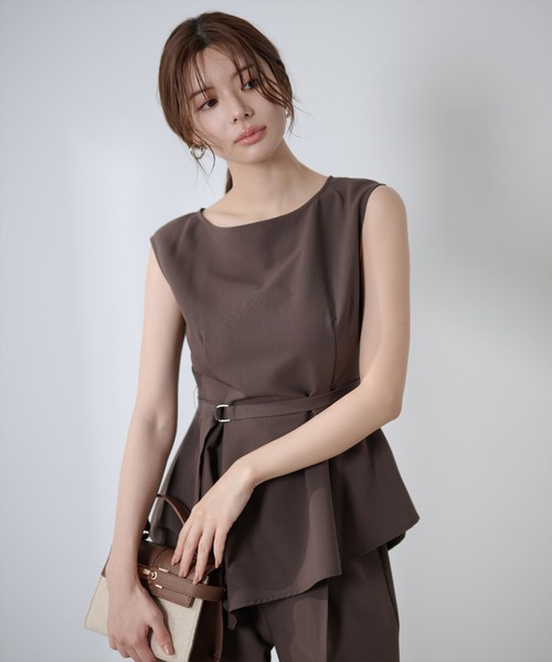 AND COUTURE(アンドクチュール)の「イレヘムタックペプラムブラウス(シャツ/ブラウス・レディース・ブラウン/ブラック/ベージュ・FREE)」の13枚目の写真