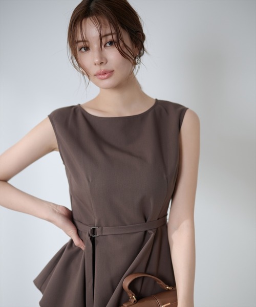 AND COUTURE(アンドクチュール)の「イレヘムタックペプラムブラウス(シャツ/ブラウス・レディース・ブラウン/ブラック/ベージュ・FREE)」の17枚目の写真
