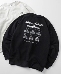 sanrio（サンリオ）の「【71】【HONDA/ホンダ】×【Sanrio/サンリオ】「スーパーカブ」「はぴだんぶい」コラボ 裏起毛 クルーネック プリント スウェット/バックプリント/ユニセックス/レディース/メンズ（S）（スウェット）」