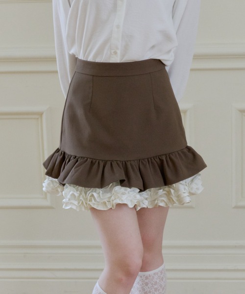 idem(イデム)の「many frill mini skirt / 裾フリルミニスカート(スカート・レディース・ブラック/ブラウン・FREE)」の16枚目の写真
