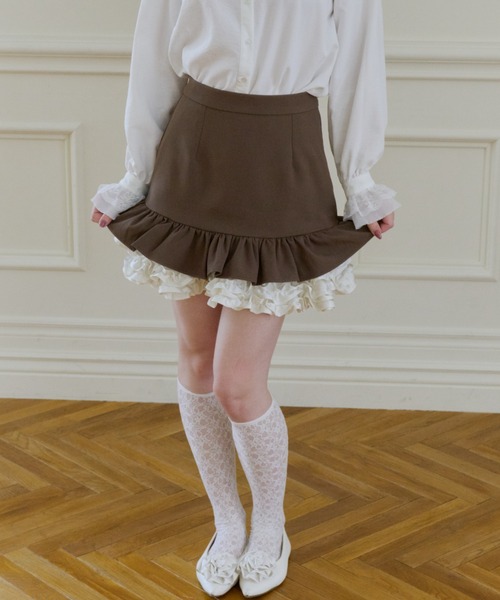 idem(イデム)の「many frill mini skirt / 裾フリルミニスカート(スカート・レディース・ブラック/ブラウン・FREE)」の15枚目の写真