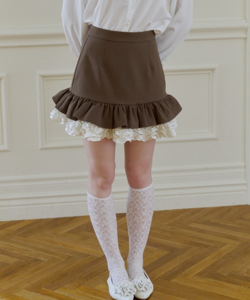 idem(イデム)の「many frill mini skirt / 裾フリルミニスカート(スカート・レディース・ブラック/ブラウン・FREE)」の19枚目の写真