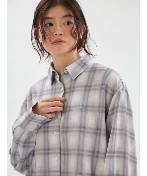 emmi(エミ)の「マルチwayオーバーサイズチェックシャツ【セットアップ対応】(シャツ/ブラウス・レディース・ライトグレー/グリーン/ブラック・F)」の11枚目の写真