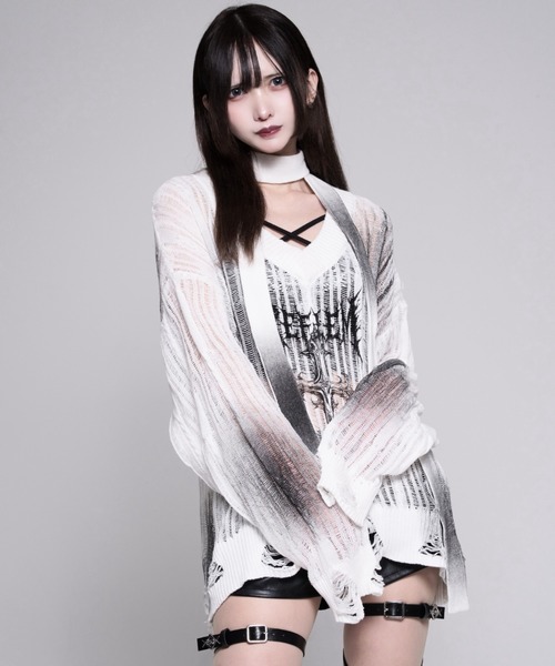 REFLEM（レフレム）の「『REFLEM/レフレム』ストール付き顔料加工ダメージニットPO（ニット/セーター・レディース・ブラック/ホワイト・FREE）」の2枚目の写真
