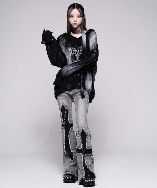 REFLEM（レフレム）の「『REFLEM/レフレム』ストール付き顔料加工ダメージニットPO（ニット/セーター・レディース・ブラック/ホワイト・FREE）」の13枚目の写真