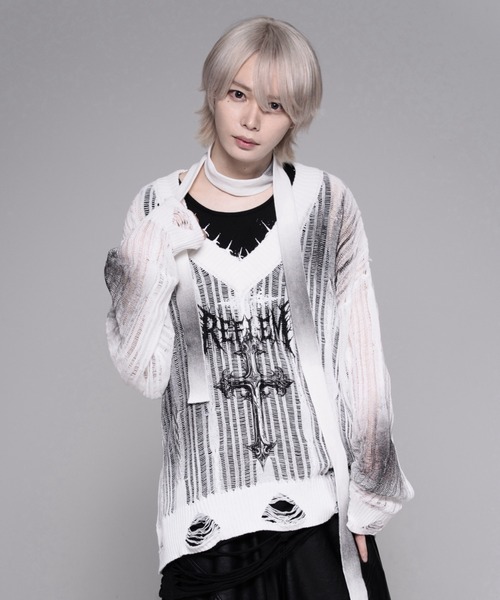 REFLEM（レフレム）の「『REFLEM/レフレム』ストール付き顔料加工ダメージニットPO（ニット/セーター・レディース・ブラック/ホワイト・FREE）」の9枚目の写真