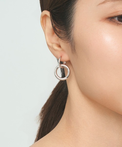 UNITED JEWELS-ef-（ユナイテッドジュエルズイフ）の「Double Ring Hoop Pierce（ピアス（両耳用）・レディース・イエローゴールド/シルバー・FREE）」の6枚目の写真