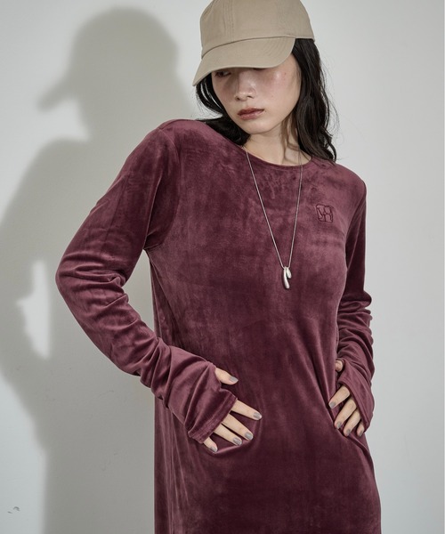 THE YOn(ザヨン)の「ロゴ刺繍ベロアワンピース(ワンピース・レディース・オリーブ/プラム/ブラウン・FREE)」の18枚目の写真