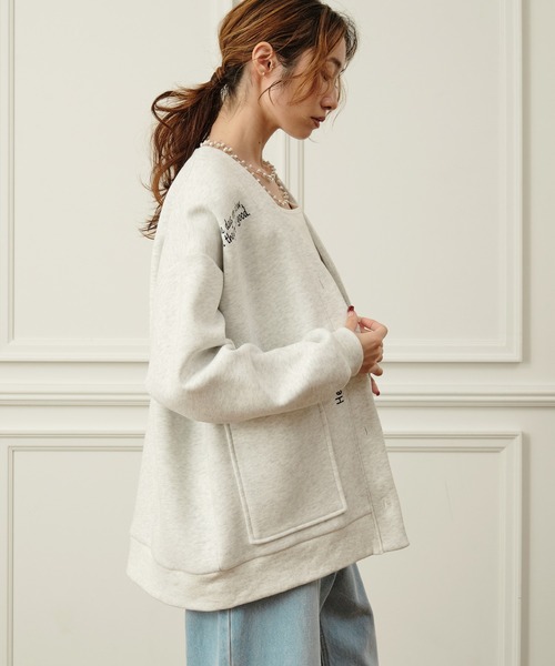 Nunc.(ヌンク)の「裏毛ロゴ刺繍ボンディングカーディガン(カーディガン/ボレロ・レディース・杢グレー/ブラック/オフホワイト・FREE)」の5枚目の写真