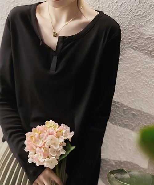 ONEP STAR（ワンピスター）の「キーネック長袖カットソー（Tシャツ/カットソー・レディース・ブラック/ホワイト・MEDIUM/LARGE/X-LARGE）」の5枚目の写真