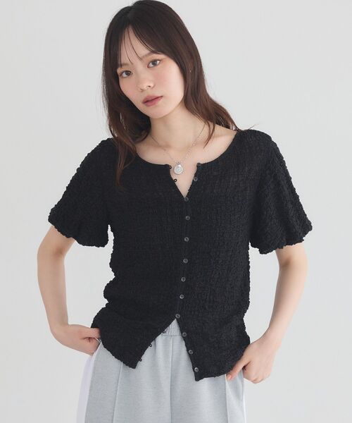 earth music&ecology(アースミュージックアンドエコロジー)の「カットシャーリングバルーンスリーブプルオーバー(Tシャツ/カットソー・レディース・オフホワイト/ブラック・FREE)」の4枚目の写真