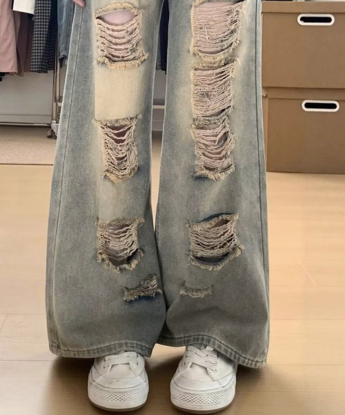 Miniministore(ミニミニストア)の「ダメージデニムワイドパンツ韓国風ジーンズ(デニムパンツ・レディース・ブルーグレー・XL/L/M/S)」の10枚目の写真