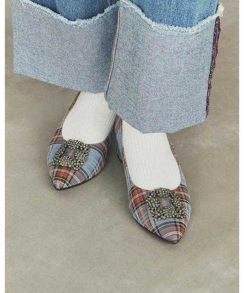 Emma Francis(エマフランシス)の「【早割5%OFF|9/27(日)まで】ビジュー 3cm パンプス(パンプス・レディース・ブラウン/ブラック/ブルー・24.5cm/24.0cm/25.0cm/22.5cm/23.0cm/23.5cm/22.0cm)」の1枚目の写真