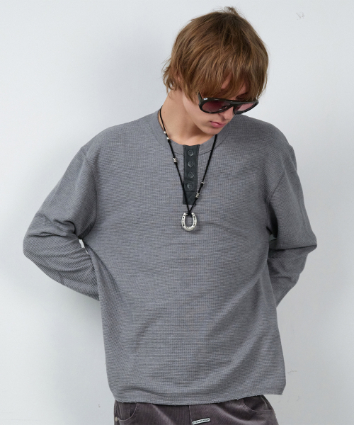 THEVINYLHOUSE（ザバイニルハウス）の「ワッフルディテール長袖Tシャツ グレー（Tシャツ/カットソー・レディース・その他・SMALL/MEDIUM/LARGE）」の4枚目の写真