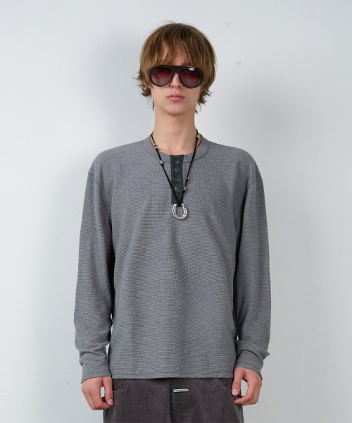 THEVINYLHOUSE（ザバイニルハウス）の「ワッフルディテール長袖Tシャツ グレー（Tシャツ/カットソー・レディース・その他・SMALL/MEDIUM/LARGE）」の6枚目の写真