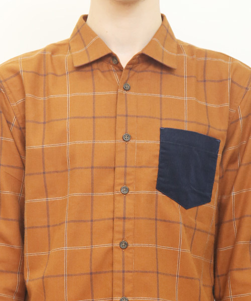 Design Tshirts Store graniph（デザイン　ティーシャツ　ストア　グラニフ）の「ミックスファブリックシャツ（シャツ/ブラウス・メンズ・オレンジ・X-SMALL/MEDIUM/LARGE/SMALL）」の5枚目の写真