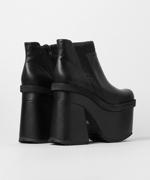 Jeffrey Campbell(ジェフリーキャンベル)の「ボリュームソール厚底ショートブーツ(ブーツ・レディース・ブラック・37/38/36/35/39)」の7枚目の写真