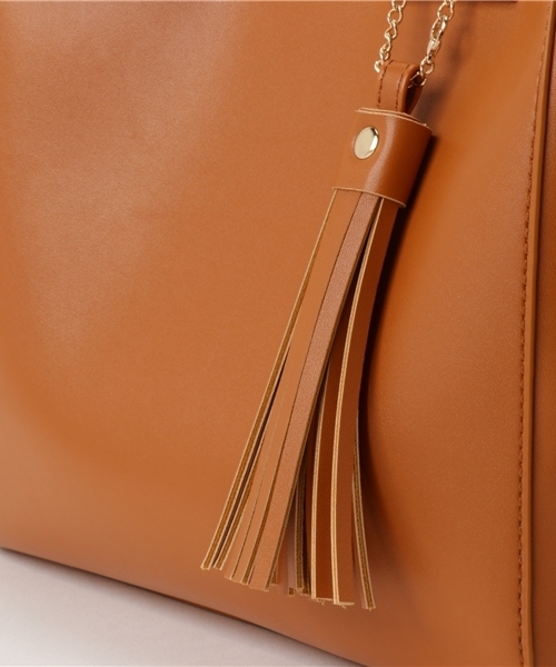 MONICA（モニカ）の「タッセル付　ショルダートート　Sサイズ（ショルダーバッグ・レディース・ブラック/アイボリー/グレー/レッド/ブラウン/グレー系その他・FREE）」の14枚目の写真