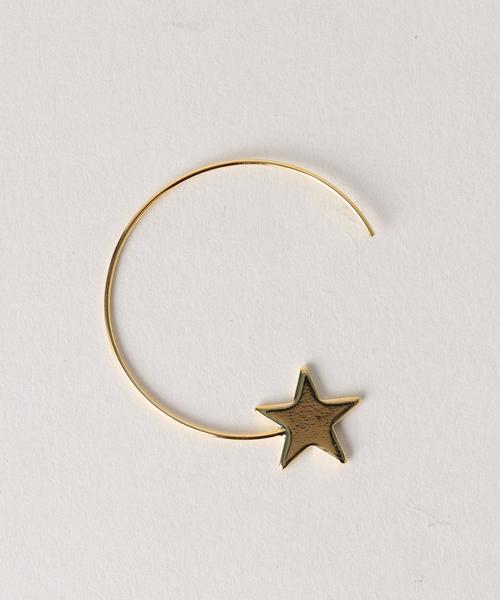 green label relaxing(グリーンレーベルリラクシング)の「CB スタープレートフープ/ピアス ◆(ピアス(両耳用)・レディース・ゴールド/シルバー・FREE)」の3枚目の写真