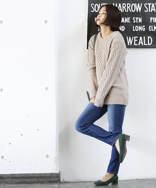 coen（コーエン）の「オーバーサイズケーブルニット(キャメル / ワイン / オリーブ ⇒ WEB限定カラー)（ニット/セーター・レディース・ベージュ/オリーブ/レッド/ワイン/オフホワイト/キャメル・FREE）」の8枚目の写真