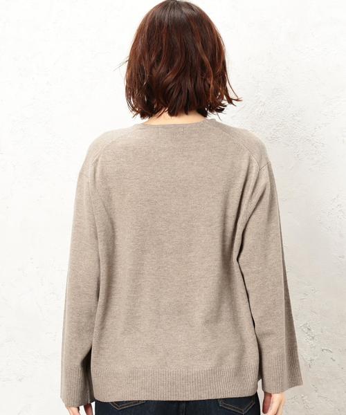 green label relaxing（グリーンレーベルリラクシング）の「KF ウールカシミヤ ワイド リッタイ Vネック ニット ◆（ニット/セーター・レディース・ライトグレー/ライトブルー/ベージュ/ネイビー/オフホワイト/オリーブ/ピンク/イエロー・FREE）」の14枚目の写真