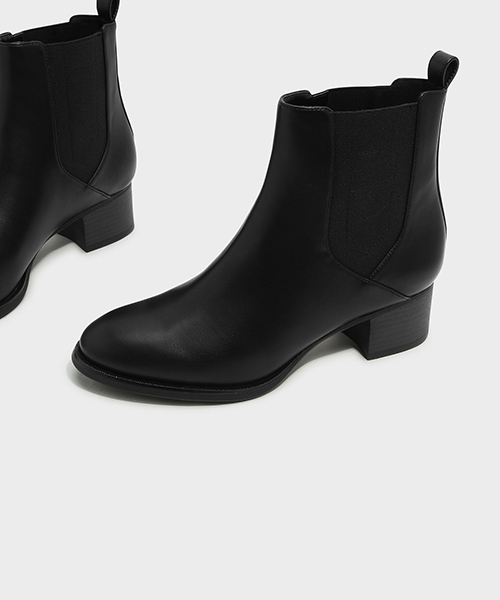 CHARLES & KEITH（チャールズ & キース）の「チェルシーカフブーツ / CHELSEA CALF BOOTS（ブーツ・レディース・バーガンディー/ブラック・23cm/22.5cm/23.5cm/25.5cm/24.5cm/25cm）」の5枚目の写真