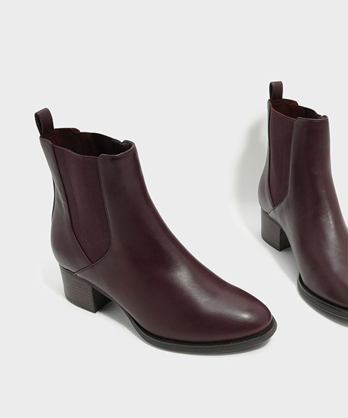 CHARLES & KEITH（チャールズ & キース）の「チェルシーカフブーツ / CHELSEA CALF BOOTS（ブーツ・レディース・バーガンディー/ブラック・23cm/22.5cm/23.5cm/25.5cm/24.5cm/25cm）」の11枚目の写真
