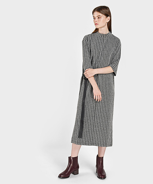 CHARLES & KEITH（チャールズ & キース）の「チェルシーカフブーツ / CHELSEA CALF BOOTS（ブーツ・レディース・バーガンディー/ブラック・23cm/22.5cm/23.5cm/25.5cm/24.5cm/25cm）」の13枚目の写真