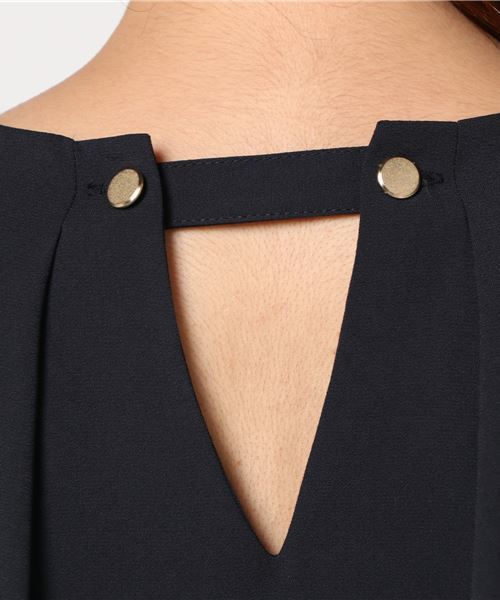 N.（N. Natural Beauty Basic）（エヌエヌナチュラルビューティーベーシック）の「ドレープフォルムジョーゼットブラウス（シャツ/ブラウス・レディース・グレー/ネイビー/グリーン・MEDIUM）」の7枚目の写真