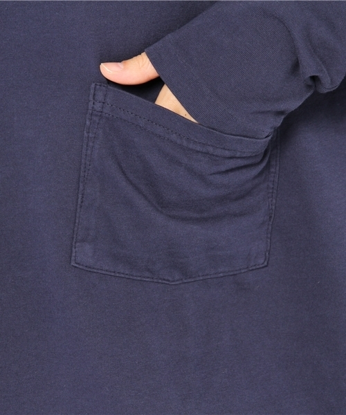 Ray BEAMS（レイビームス）の「SKARGORN / ポケット付 ロングスリーブ（Tシャツ/カットソー・レディース・ホワイト/インディゴブルー/ブラック/レッド系その他/ホワイト系その他/ネイビー・ONE SIZE）」の9枚目の写真