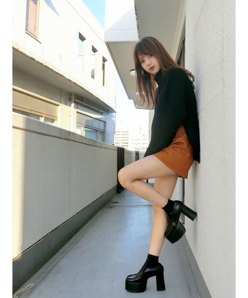 EMODA（エモダ）の「カーブセンターラインミニスカート（スカート・レディース・ブラック/オレンジ/その他1・SMALL/MEDIUM）」の21枚目の写真