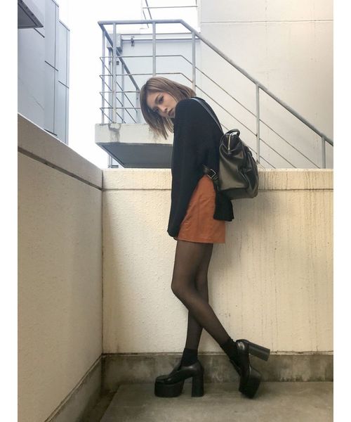 EMODA（エモダ）の「カーブセンターラインミニスカート（スカート・レディース・ブラック/オレンジ/その他1・SMALL/MEDIUM）」の18枚目の写真