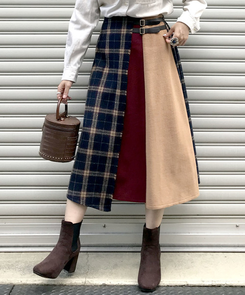 archives（アルシーヴ）の「スクエアサイドゴアブーツ（ブーツ・レディース・ブラック/ブラウン/ブラック系その他・MEDIUM/LARGE）」の6枚目の写真