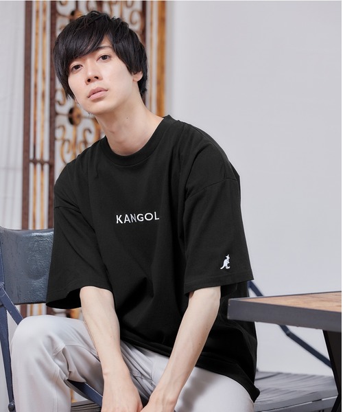 KANGOL（カンゴール）の「MONO-MART×KANGOL 別注ロゴ刺繍 プリント ビッグシルエットカットソー（Tシャツ/カットソー・メンズ・ホワイト/ブラック/ダークグリーン/ネイビー/ブラウン/グレー/イエロー/オレンジ/ライトブルー/ライトグリーン/サンドベージュ/ボルドー/ホワイト系その他/ブラック系その他/パープル系その他/オレンジ系その他/ベージュ系その他/グリーン系その他/ホワイト系その他2/ホワイト系その他3/ブラック系その他2/ブラック系その他3/ベージュ系その他2・FREE）」の5枚目の写真