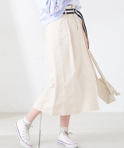 natural couture(ナチュラルクチュール)の「ラインベルト付きチノスカート(スカート・レディース・アイボリー/ベージュ/カーキ・FREE)」の1枚目の写真