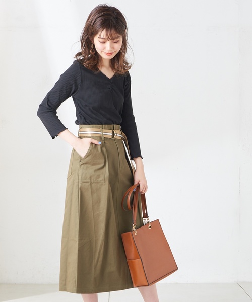 natural couture(ナチュラルクチュール)の「ラインベルト付きチノスカート(スカート・レディース・アイボリー/ベージュ/カーキ・FREE)」の19枚目の写真