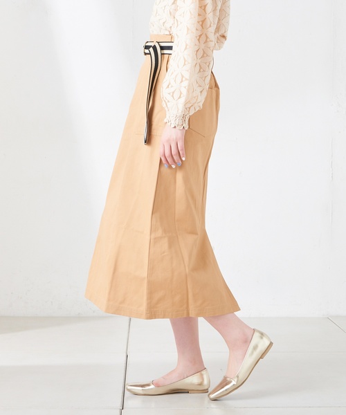 natural couture(ナチュラルクチュール)の「ラインベルト付きチノスカート(スカート・レディース・アイボリー/ベージュ/カーキ・FREE)」の10枚目の写真