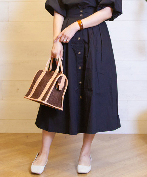B.I.D.(ビーアイディー)の「BID / Front Button Box Tuck Flare Skirt(スカート・レディース・カーキ/ベージュ/ブルー/ネイビー/ブラック・FREE)」の1枚目の写真