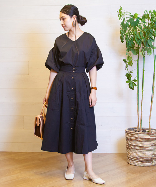 B.I.D.(ビーアイディー)の「BID / Front Button Box Tuck Flare Skirt(スカート・レディース・カーキ/ベージュ/ブルー/ネイビー/ブラック・FREE)」の14枚目の写真
