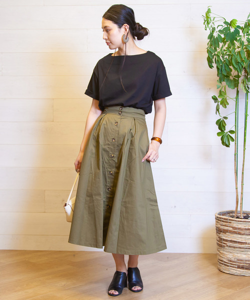 B.I.D.(ビーアイディー)の「BID / Front Button Box Tuck Flare Skirt(スカート・レディース・カーキ/ベージュ/ブルー/ネイビー/ブラック・FREE)」の20枚目の写真