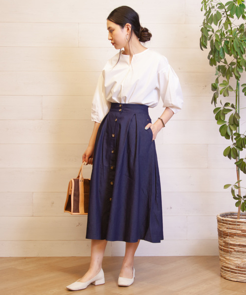 B.I.D.(ビーアイディー)の「BID / Front Button Box Tuck Flare Skirt(スカート・レディース・カーキ/ベージュ/ブルー/ネイビー/ブラック・FREE)」の22枚目の写真