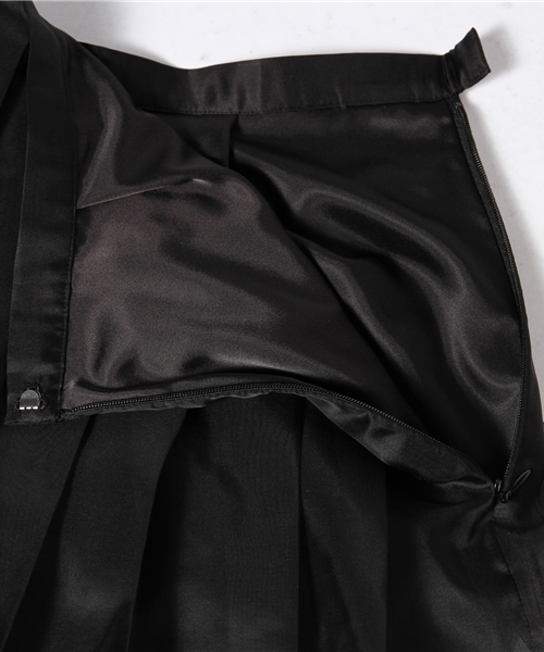 Another Edition(アナザーエディション)の「AE OGDY PLEATS SK(スカート・レディース・ブラック/レッド/ライラック・SMALL/MEDIUM)」の9枚目の写真